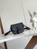 Louis Vuitton Mini Montsouris Flip up Postman Bag Crossbody Bag Size: 20x17x7CM