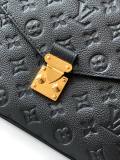 Louis Vuitton Pochette Metis Logo Embossed Lock Postman Bag Single Shoulder Crossbody Bag Size: 25x19x7CM