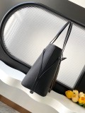 Louis Vuitton Simple Ripple Tote Bag Shoulder Bag Size: 32x29x17CM