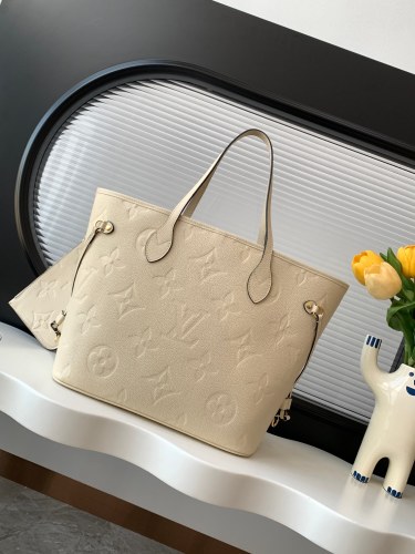 Louis Vuitton Classic Logo Embossed Tote Bag Shopping Bag Size: 32x29x17CM