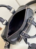 Louis Vuitton Keepall Bandoulière 25 Shoulder Bag Size: 25x15x11CM