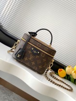 Louis Vuitton Classic Logo Printed Handbag Single Shoulder Crossbody Bag Size: 11x13x19CM