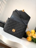 Louis Vuitton Pochette Metis Logo Embossed Lock Postman Bag Single Shoulder Crossbody Bag Size: 25x19x7CM