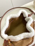 Louis Vuitton Ski Suede Leather Shoulder Bag Crossbody Bag Size: 22x14x19CM