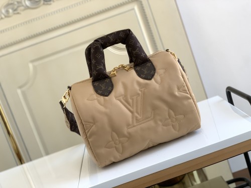 Louis Vuitton Fashion Speedy Bandouliere 25 Pillow Bag Size: 25x19x15CM