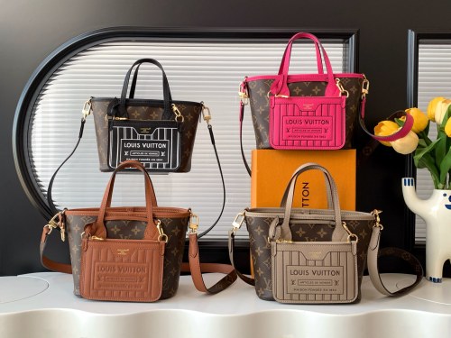 Louis Vuitton Fashion Neverfull Bandouli è re Inside Out Tote Bag Size: 14x9x24CM