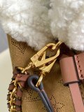 Louis Vuitton Ski Suede Leather Shoulder Bag Crossbody Bag Size: 22x14x19CM