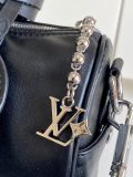 Louis Vuitton Keepall Bandoulière 25 Shoulder Bag Size: 25x15x11CM