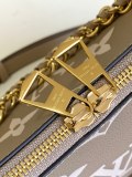 Louis Vuitton Classic Boulogne Embossed Logo Bullhorn Underarm Bag Size: 16 x 9.5 x 29CM