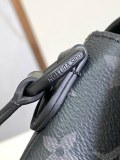 Louis Vuitton Mini Classic Logo Printed Flip Shoulder Bag Size: 16x5x22.5CM