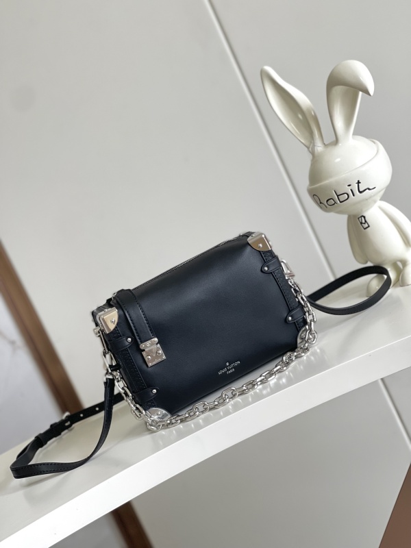 Louis Vuitton Side Trunk Leather Box Shoulder Bag Size: 21x14x6CM