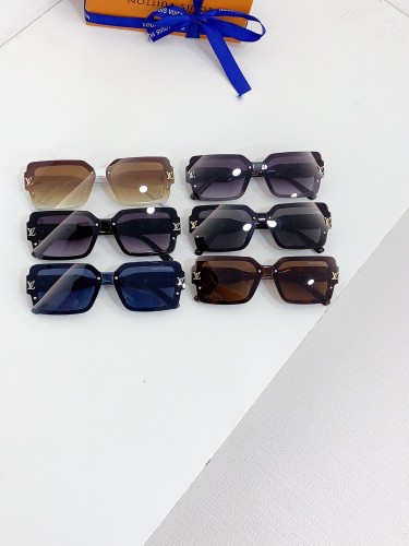 Louis Vuitton New Fashion Box Sunglasses Size: 68-10-145