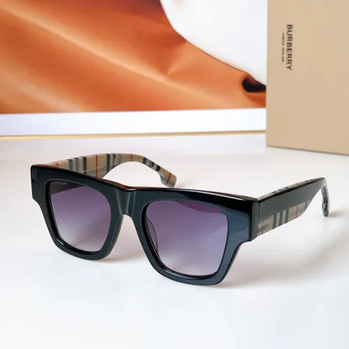 Burberry New Fashion Plaid Sunglasses Size: 51-20-145
