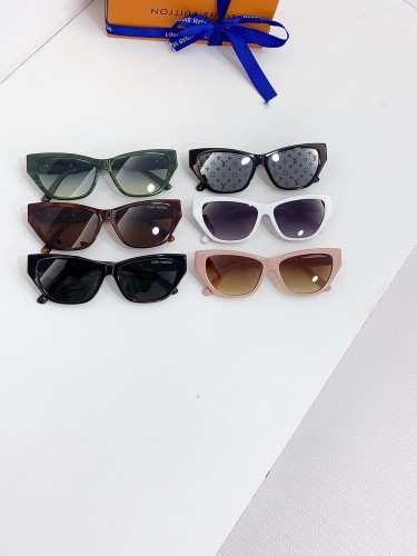 Louis Vuitton New Fashion Sunglasses Size: 57-15-145