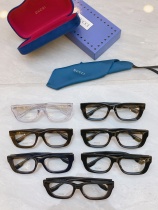 Gucci New Fashion Square Frame Glasses Size: 53-19-145 Gucci New Fashion Square Frame Glasses Size: 53-19-145