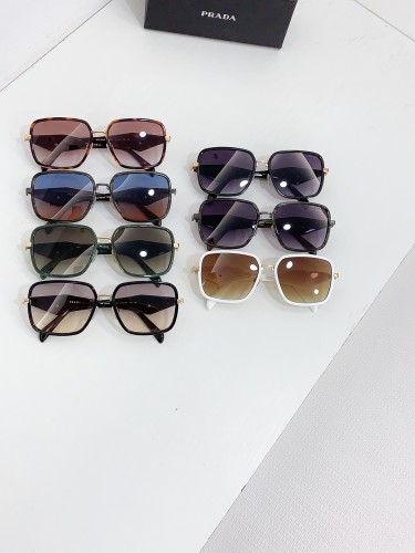 Prada New Fashion Sunglasses Size: 58-18-142