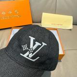 Louis Vuitton New Couple Embroidered Logo Baseball Hat