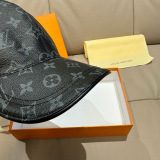 Louis Vuitton New Couple Logo Printed Cowhide Baseball Hat