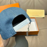Louis Vuitton New Couple Embroidered Logo Baseball Hat