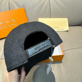 Louis Vuitton New Couple Embroidered Logo Baseball Hat