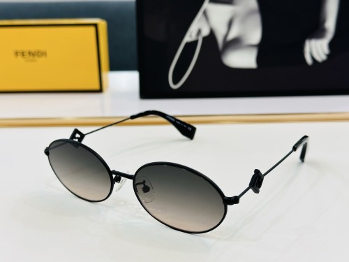 Fendi New Fashion Glasses Size: 55-17-145