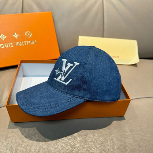 Louis Vuitton New Couple Embroidered Logo Baseball Hat