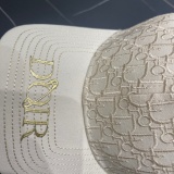 Dior New Fashion Embroidered Logo Baseball Hat Versatile Duck Tongue Hat