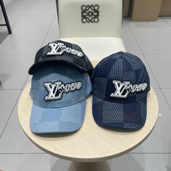 Louis Vuitton Embroidered Logo Chessboard Baseball Hat Versatile Duck Tongue Hat