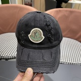Moncler New High Street Hole Baseball Hat Versatile Duck Tongue Hat