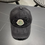 Moncler New High Street Hole Baseball Hat Versatile Duck Tongue Hat