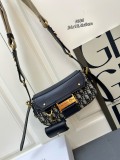 Dior Classic Embroidered Shoulder Strap Flip Shoulder Cross Bag Size: 24x12.5x5 CM