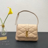 Yves Saint Laurent Classic Logo Flip up Diamond Pattern Quilted Underarm Bag Size: 24×18×5.5 CM