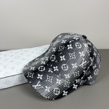 Louis Vuitton Embroidered Logo Baseball Hat Gradient Duck Tongue Hat