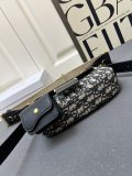 Dior Classic Embroidered Shoulder Strap Flip Shoulder Cross Bag Size: 24x12.5x5 CM