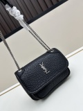 Yves Saint Laurent Mini Elephant Pattern Chain Crossbody Bag Size: 18 × 12.5 × 5 CM