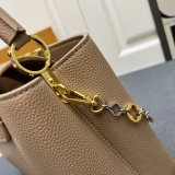 Louis Vuitton Capucines Leather Shoulder Handbag