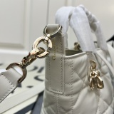 Dior Mini Vertical Toujours Leather Tote Bag Shopping Bag Diagonal Cross Bag Size: 13x15x12 CM