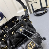 Dior Fashion Elegant Mini Sheepskin One Shoulder Bucket Bag Size: 14x15x7 CM