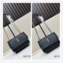 Yves Saint Laurent Mini Elephant Pattern Chain Crossbody Bag Size: 18 × 12.5 × 5 CM