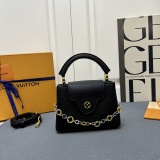Louis Vuitton Capucines Mini Leather Shoulder Handbag Size: 21x14x8 CM