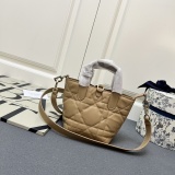 Dior Mini Vertical Toujours Leather Tote Bag Shopping Bag Diagonal Cross Bag Size: 13x15x12 CM