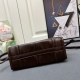 Prada Lus Solf Hand Bag Fashion Messenger Bag Size:26*14*12CM