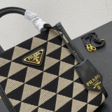 Prada New Embroidered Fabric Tote Bag Crossbody Bag Size: 17x19x6CM