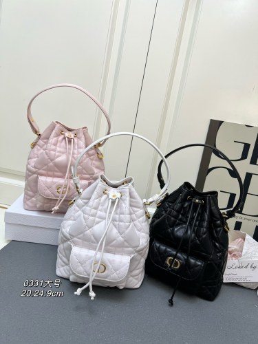 Dior Fashion Elegant Sheepskin Bucket Bag Size: 20x24x9 CM