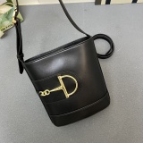 Gucci 73 Series Mini Horseclip Bucket Bag Shoulder Bag Size: 18.5 × 20 × 8.5 CM