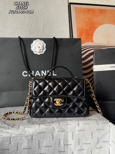 Chanel New Classic Flip Chain Shoulder Bag Size: 14x20x6 CM