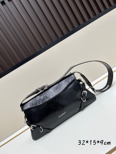 Givenchy Classic Shiny Leather Shoulder Bag Size: 33x15x9.5 CM