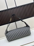 Dior New Fashion Stray Dumpling Bag Size: 44x19x22 CM