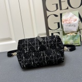 Dior Fashion Vertical Handheld Indigenous Bag Crossbody Bag Size: 16x18x12 CM