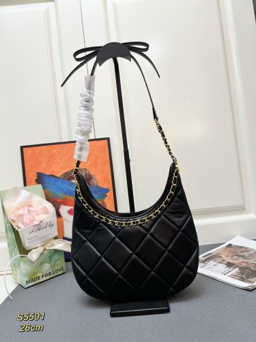 Chanel New Classic Lingge Knitted Sheepskin Handbag and Crossbody Bag Size: 26 CM